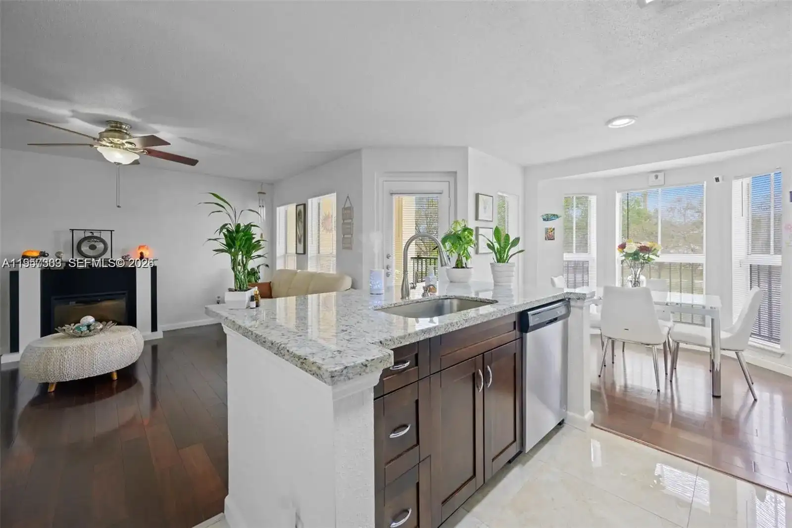 777 Riverside Dr # 1521, Coral Springs FL 33071
