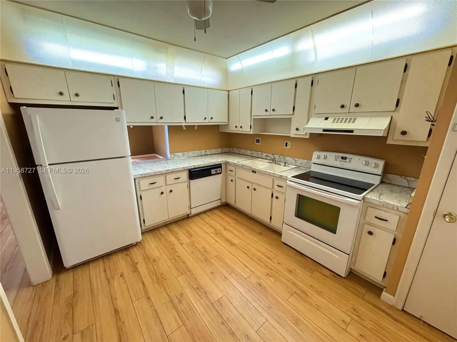 2060 NW 48th Ter # 308, Lauderhill FL 33313