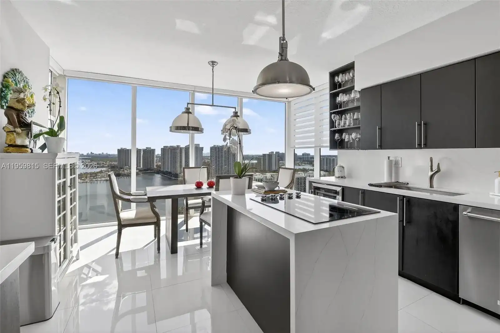 3370 Hidden Bay Dr # 2715, Aventura FL 33180