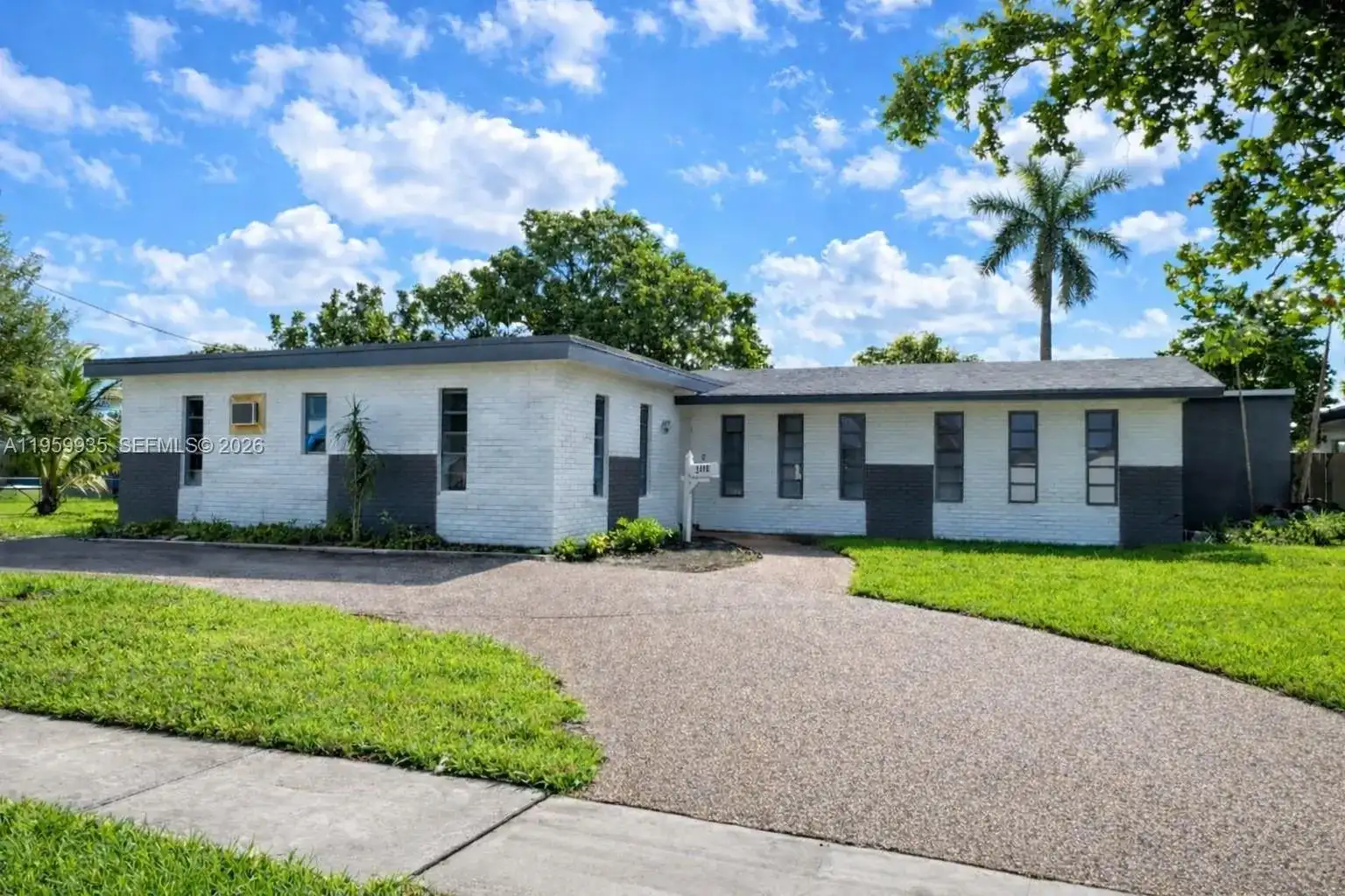 2450 NW 85th Ave # A, Sunrise FL 33322