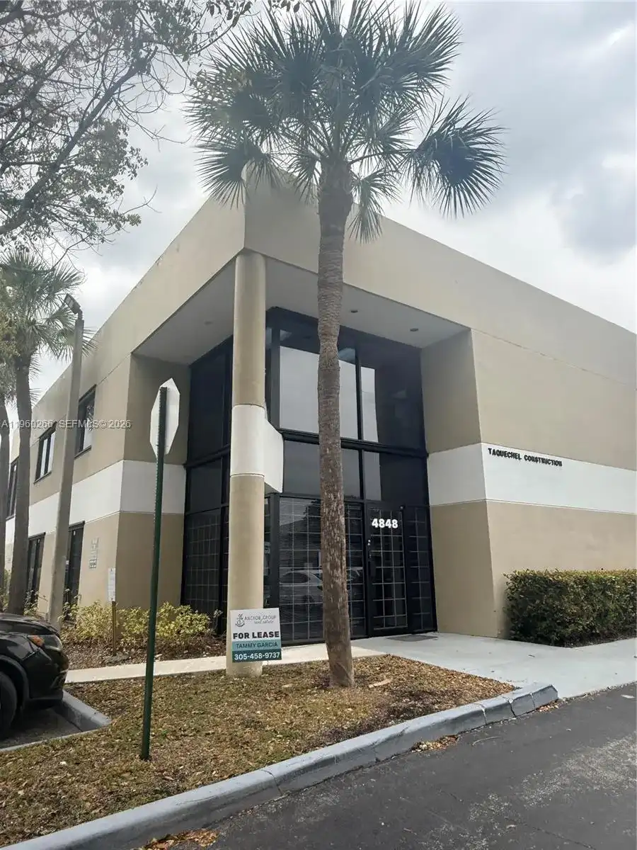 4848 SW 74th Ct # 9, Miami FL 33155