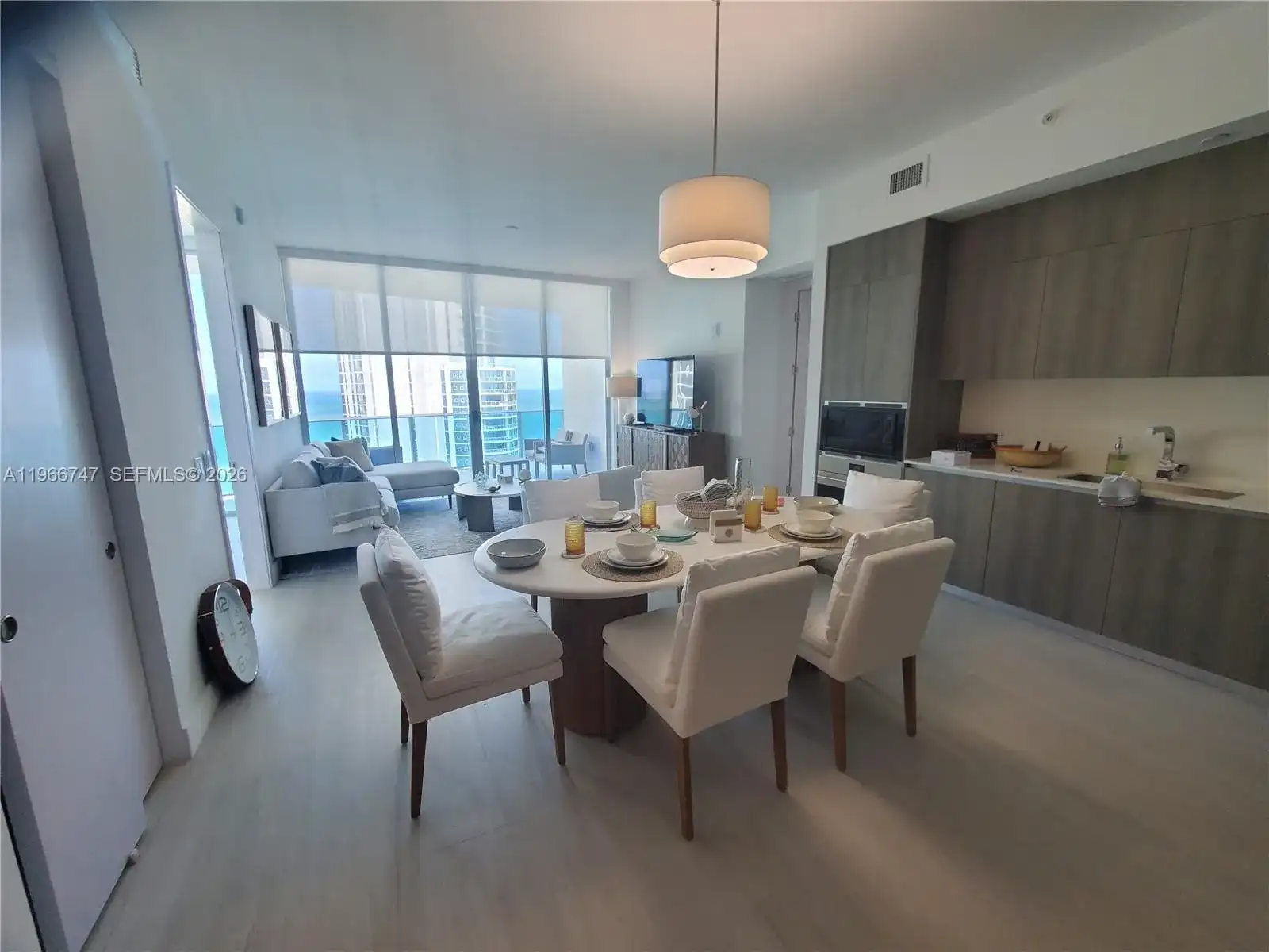 17550 COLLINS # 1402, Sunny Isles Beach FL 33160