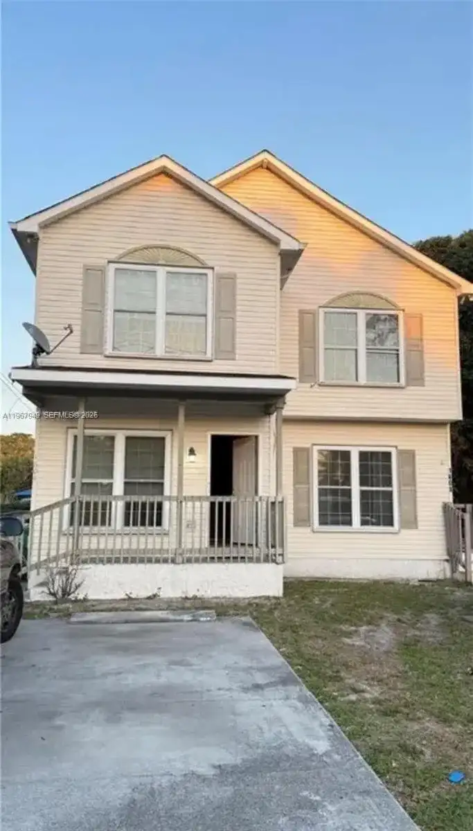 1604 SW 44th Ave, Fort Lauderdale FL 33317