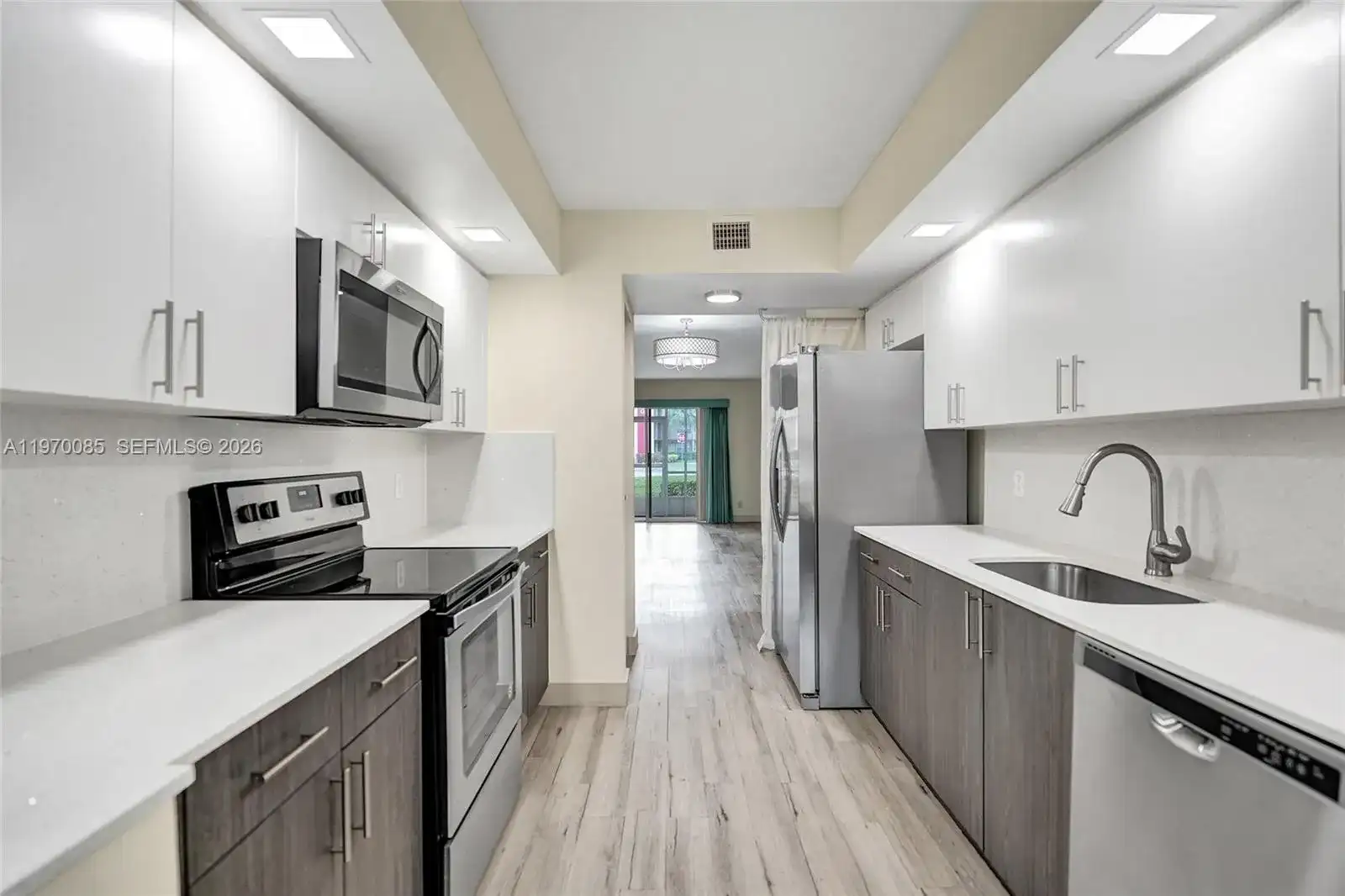 12750 SW 4th Ct # 111J, Pembroke Pines FL 33027