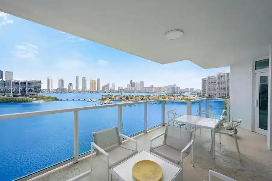 3201 NE 183 Street # 1104, Aventura FL 33160