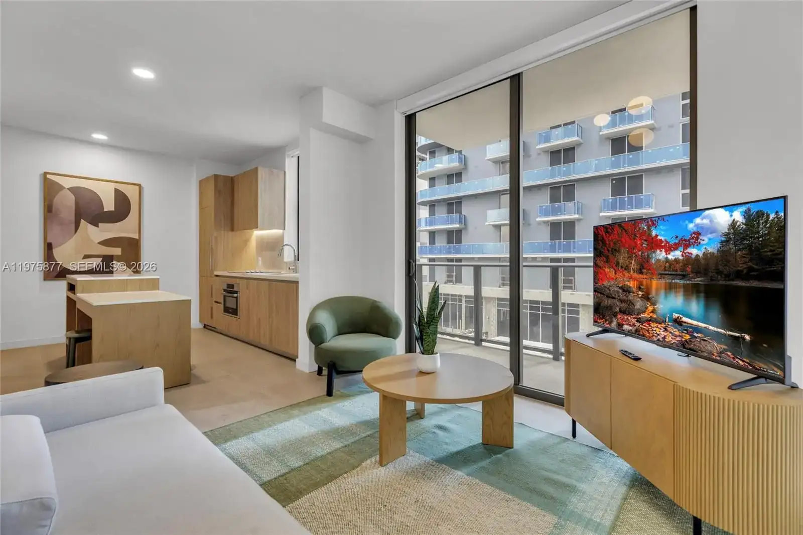 11 NE 6th St # 407, Miami FL 33132