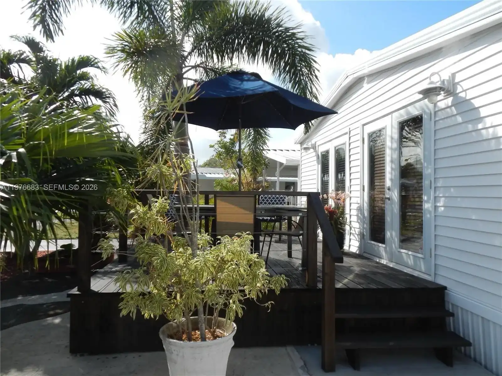 2461 SW 50th St # 0, Dania Beach FL 33312