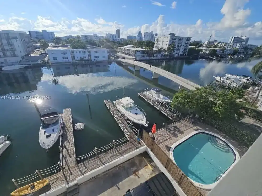 8101 Crespi Blvd # 504, Miami Beach FL 33141