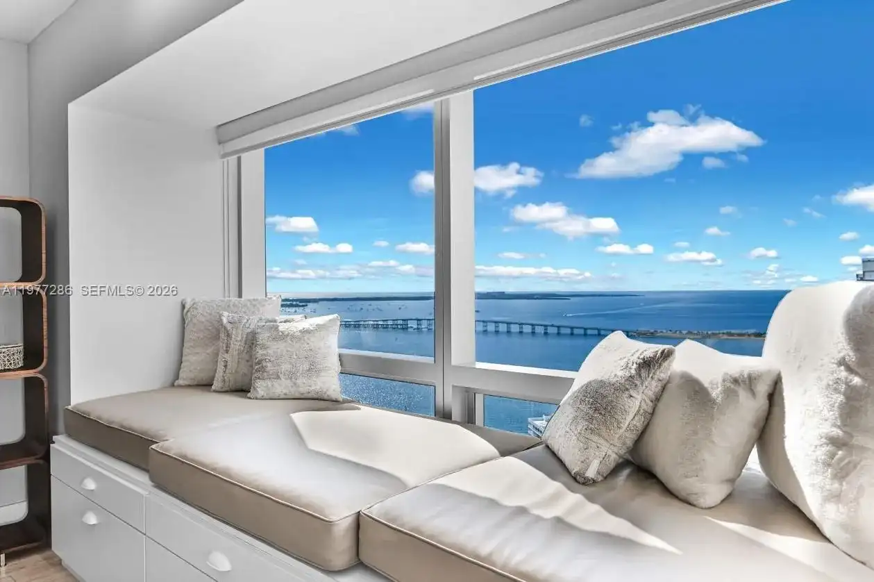 1435 Brickell Ave # 3401, Miami FL 33131