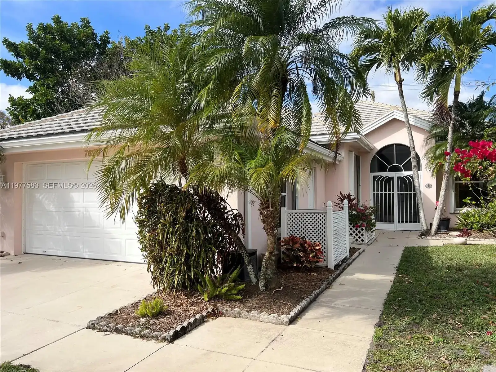 7625 SE Bay Cedar Cir, Hobe Sound FL 33455