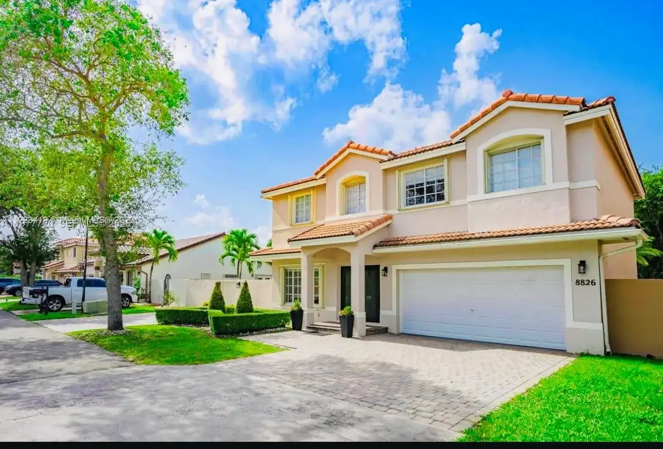 8826 NW 189th Ter, Hialeah FL 33018