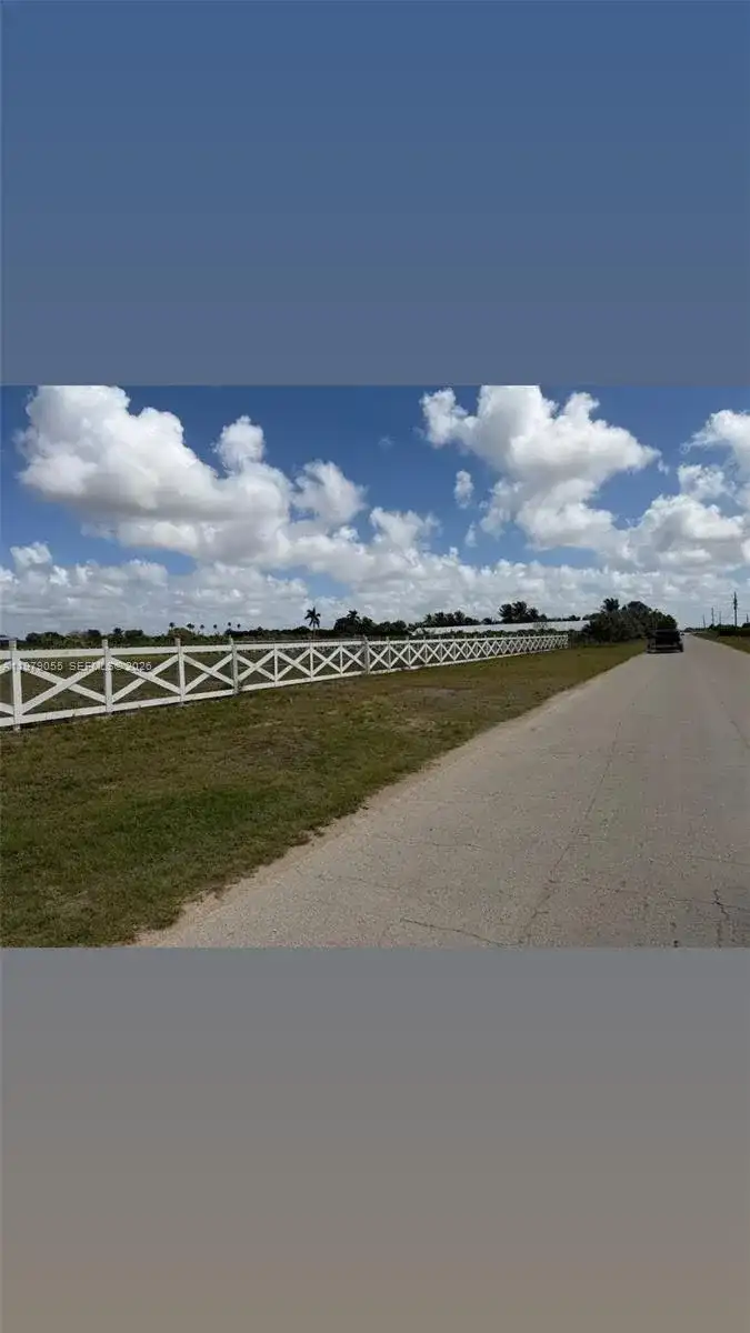 209 Avenue SW 37555, Homestead FL 33034