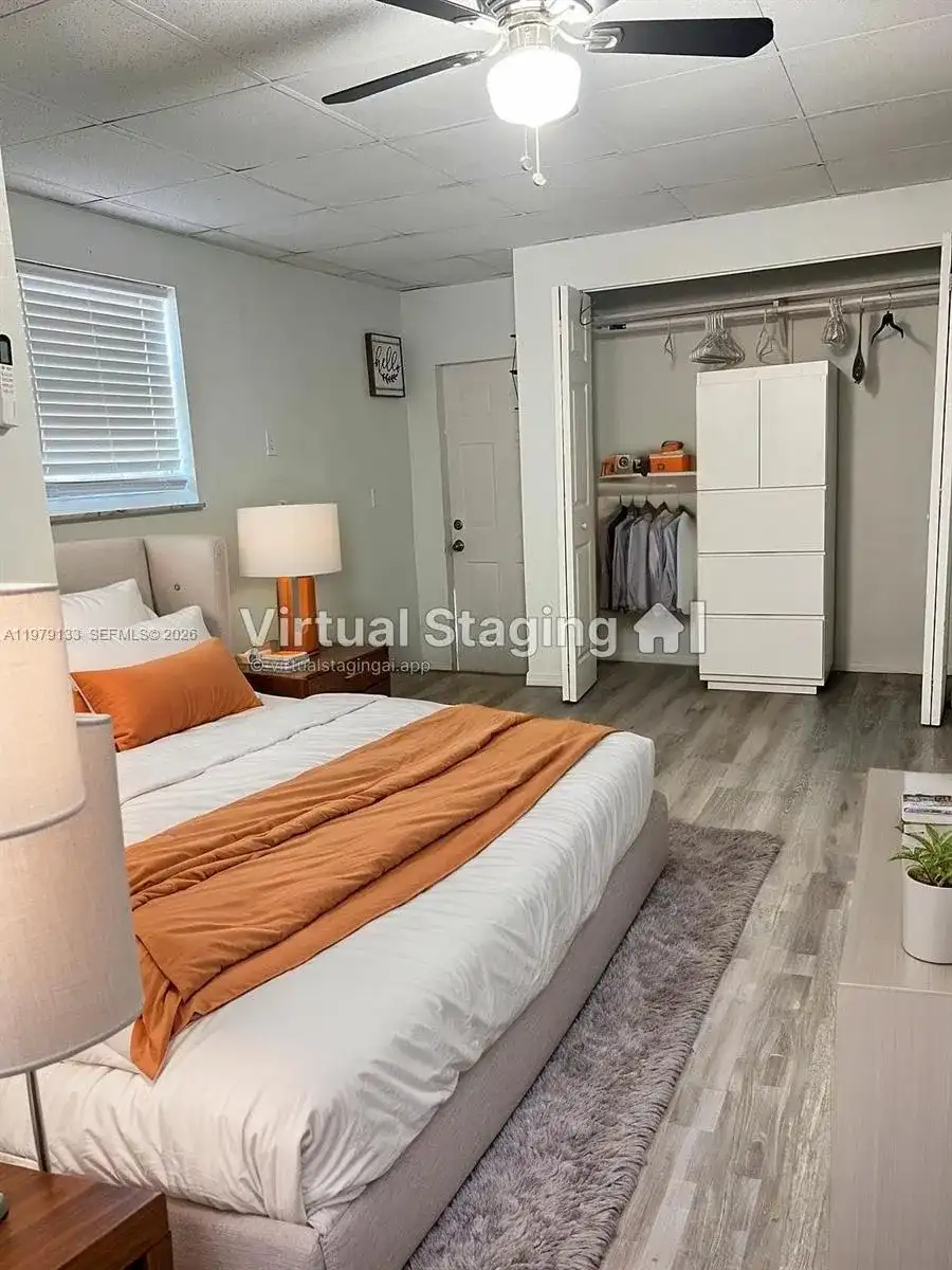 9731 NW 24th St, Sunrise FL 33322