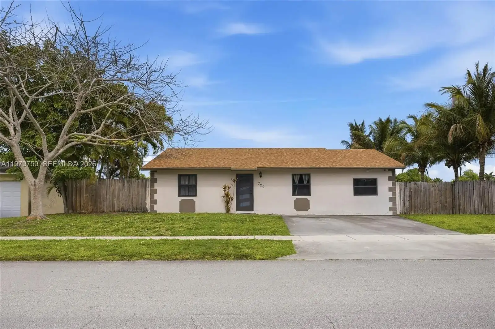 720 SW 81 Ter, North Lauderdale FL 33068