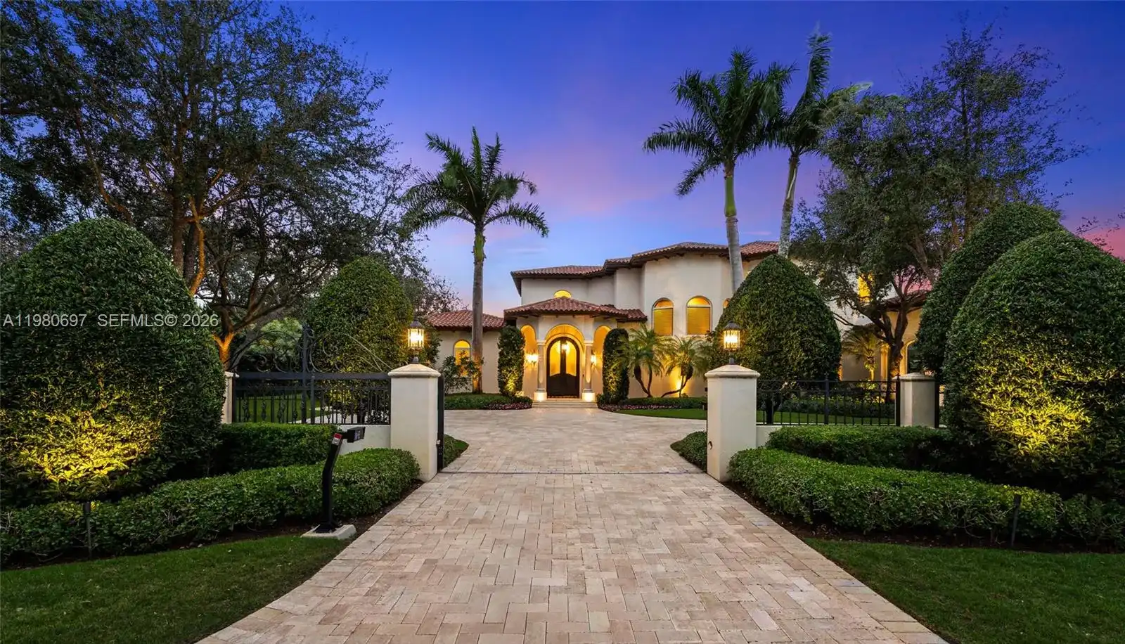 6255 SW 133rd St, Pinecrest FL 33156