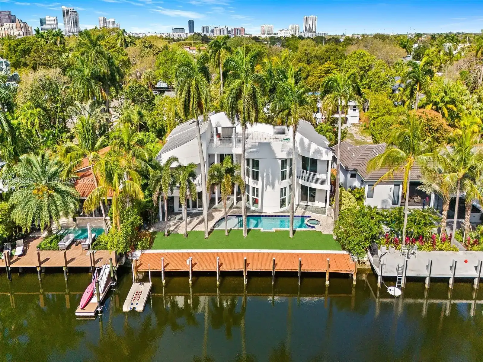 450 Victoria Ter, Fort Lauderdale FL 33301