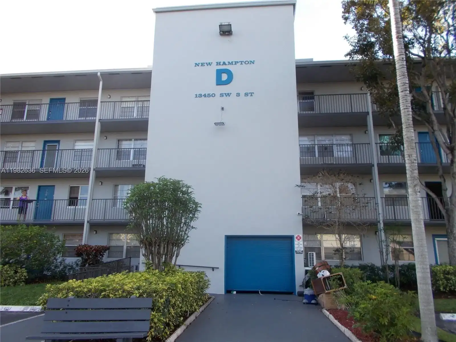 13450 SW 3rd St # 310D, Pembroke Pines FL 33027