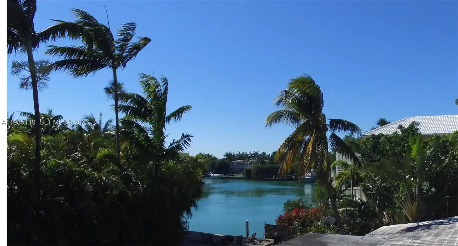 530 Harbor Dr, Key Biscayne FL 33149