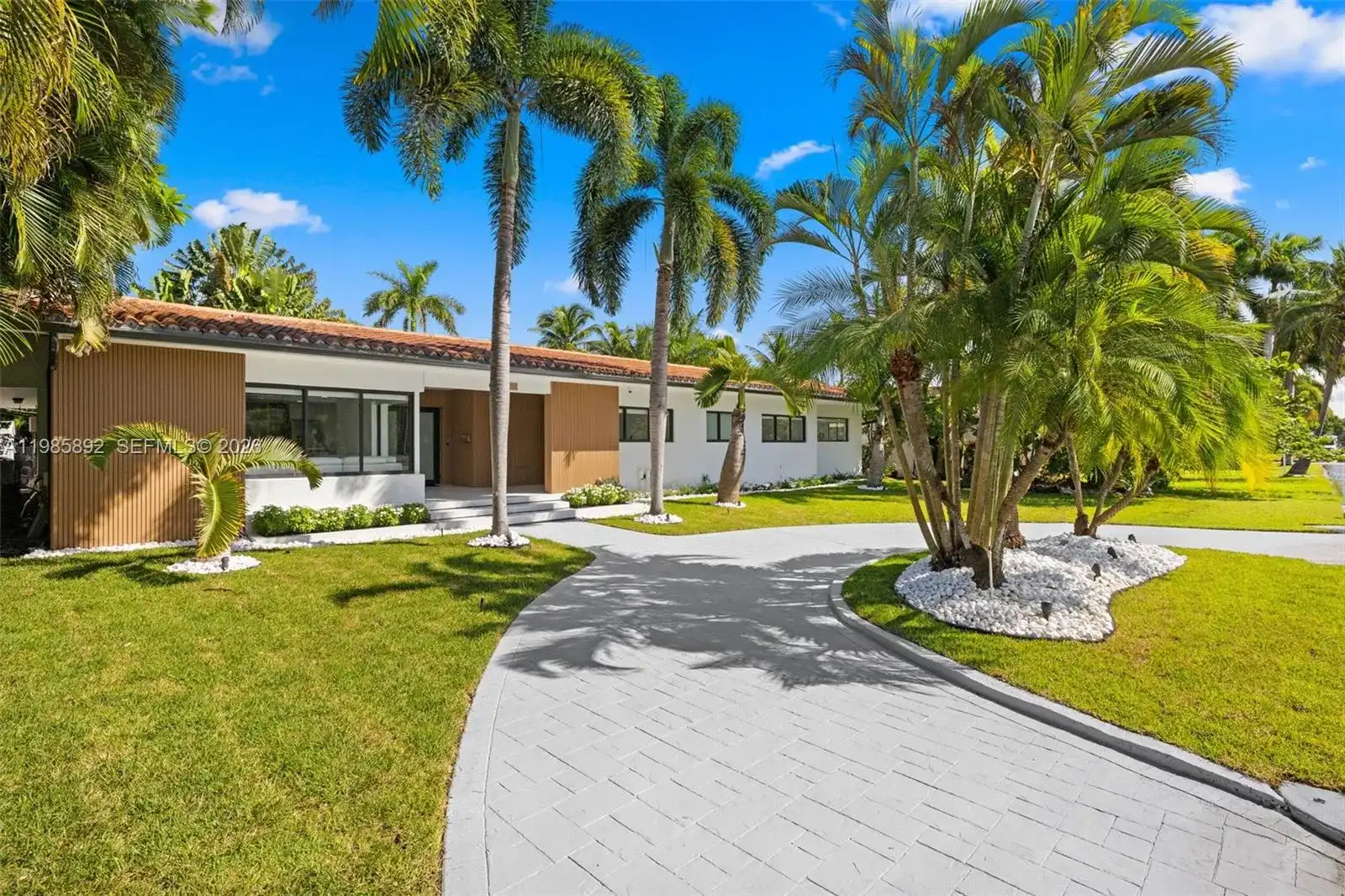 1117 Adams st, Hollywood FL 33019