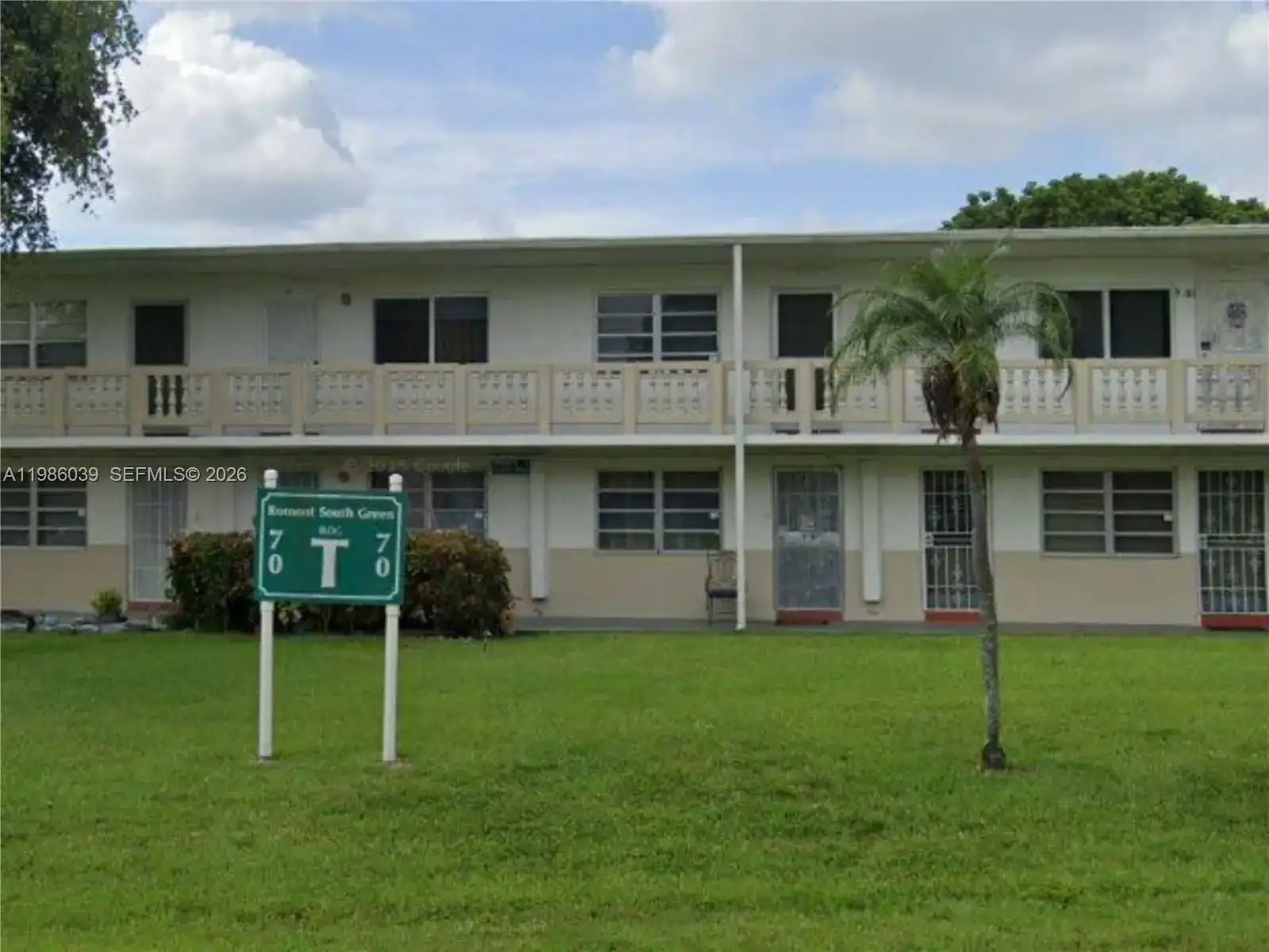 70 NE 202nd Ter # T14, Miami Gardens FL 33179