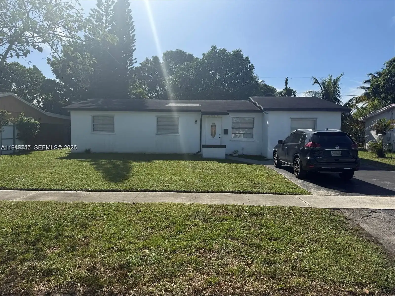 4910 NW 18th St, Lauderhill FL 33313