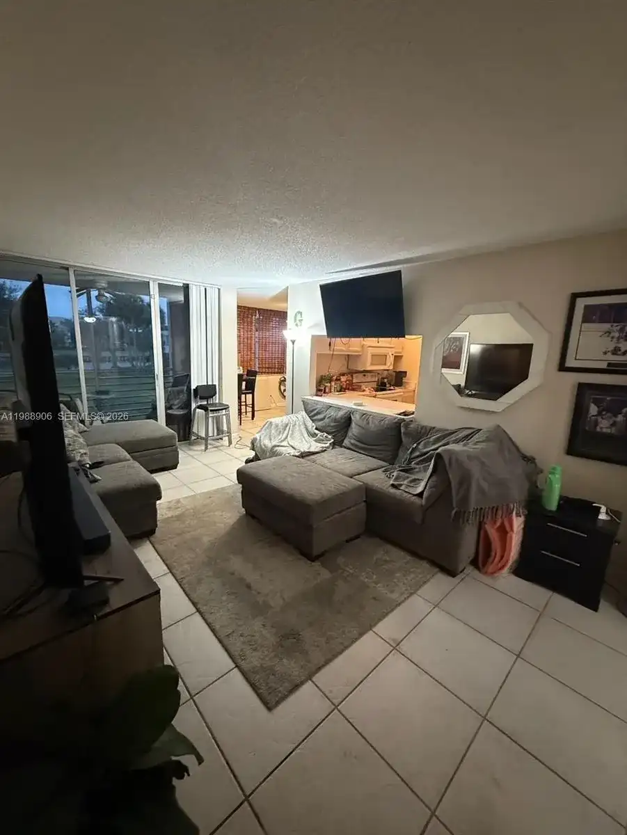9441 Live Oak Pl # 209, Davie FL 33324