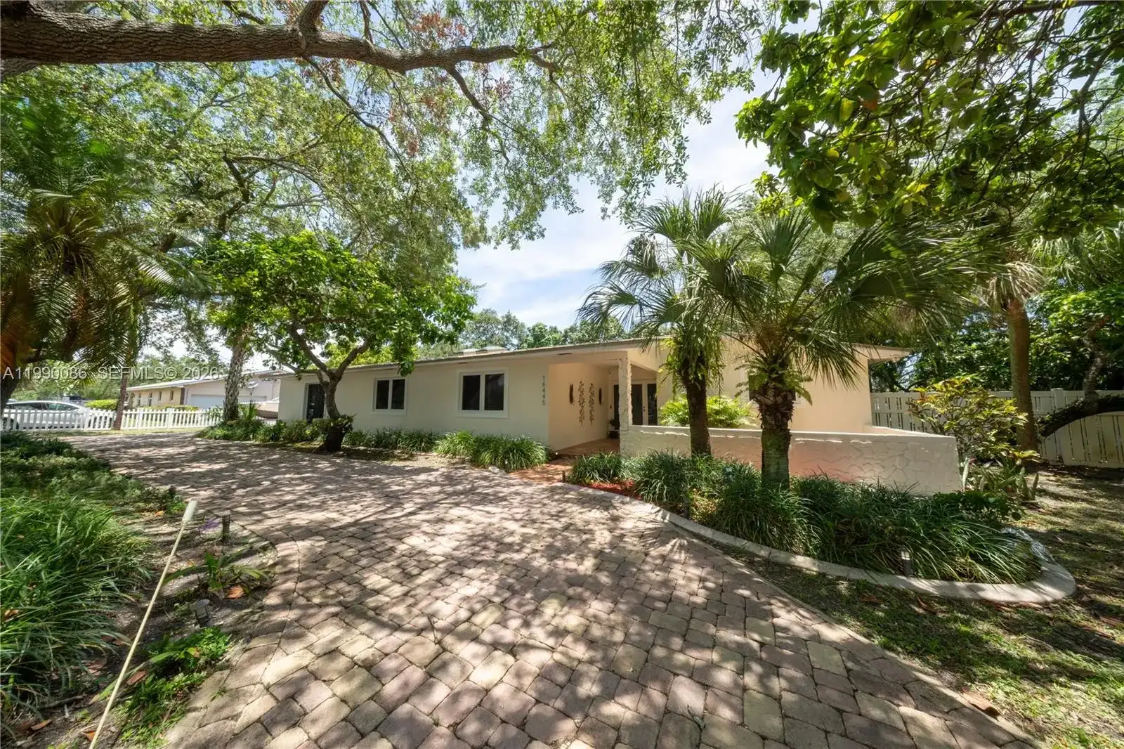 16445 SW 80th Ave, Palmetto Bay FL 33157