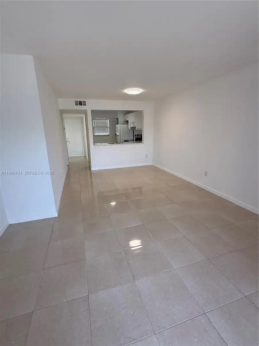 860 NE 207th Ter # 106, Miami FL 33179
