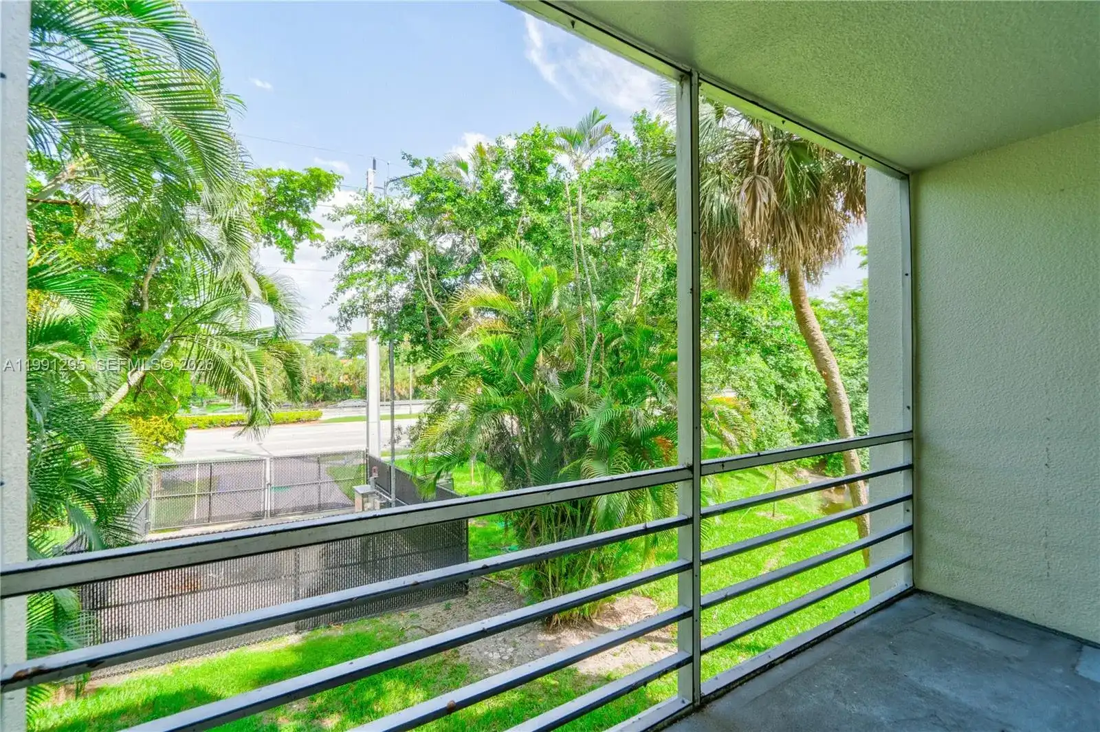 4205 N University Dr # 205, Sunrise FL 33351