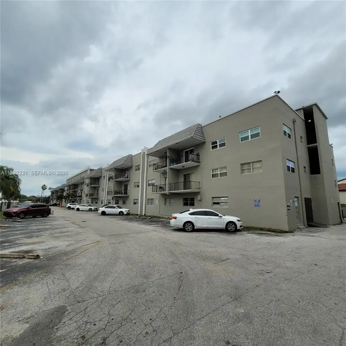 5100 SW 41st St # 229, Pembroke Park FL 33023