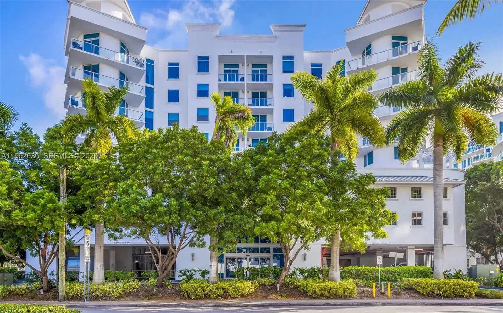 3030 NE 188th St # 602, Aventura FL 33180