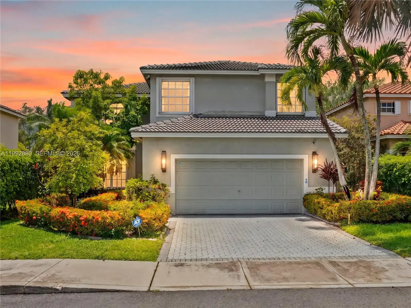 1764 NW 166th Ave, Pembroke Pines FL 33028