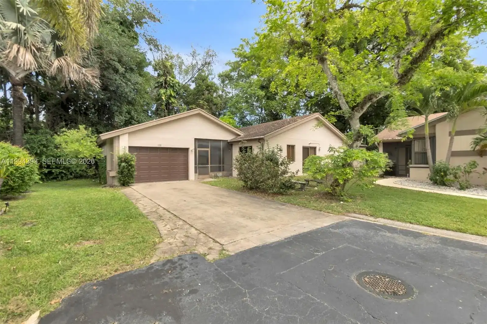 2236 Seagrape Cir, Coconut Creek FL 33066