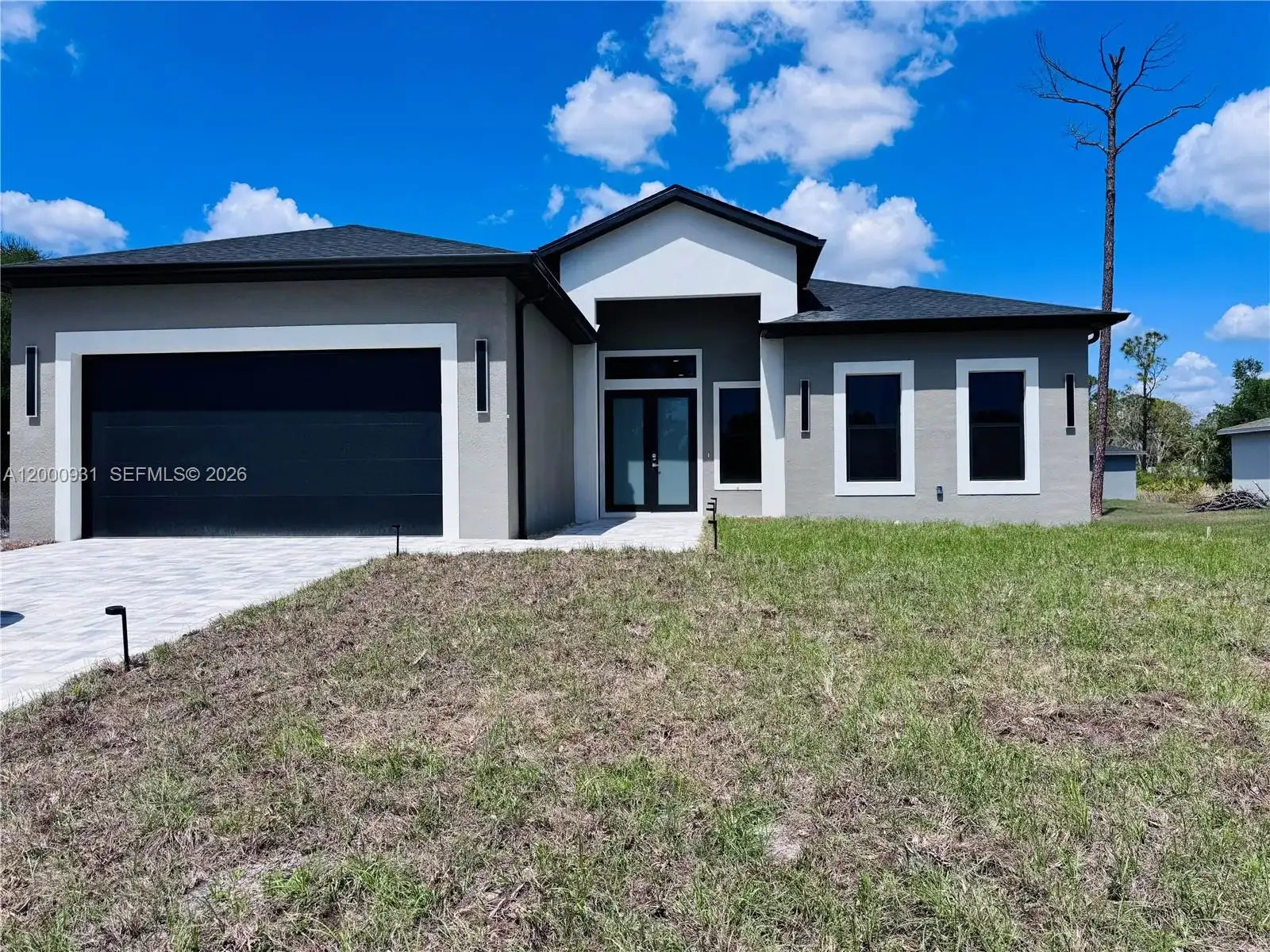700 Biscayne Dr, Port Charlotte FL 33953