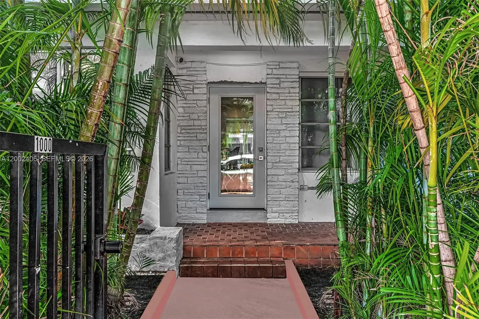 1002 10th St # 1002, Miami Beach FL 33139