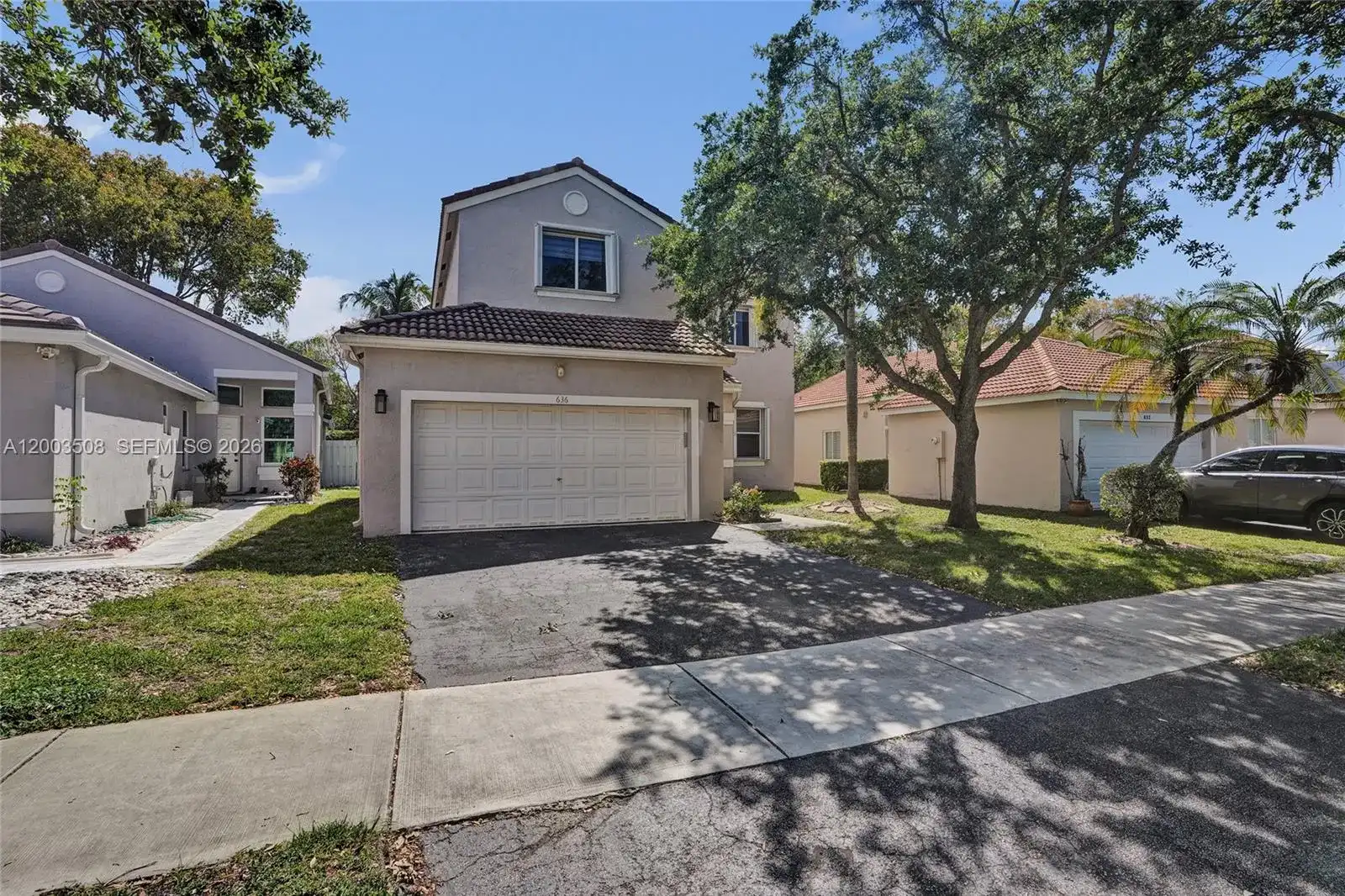636 Sand Creek Cir, Weston FL 33327