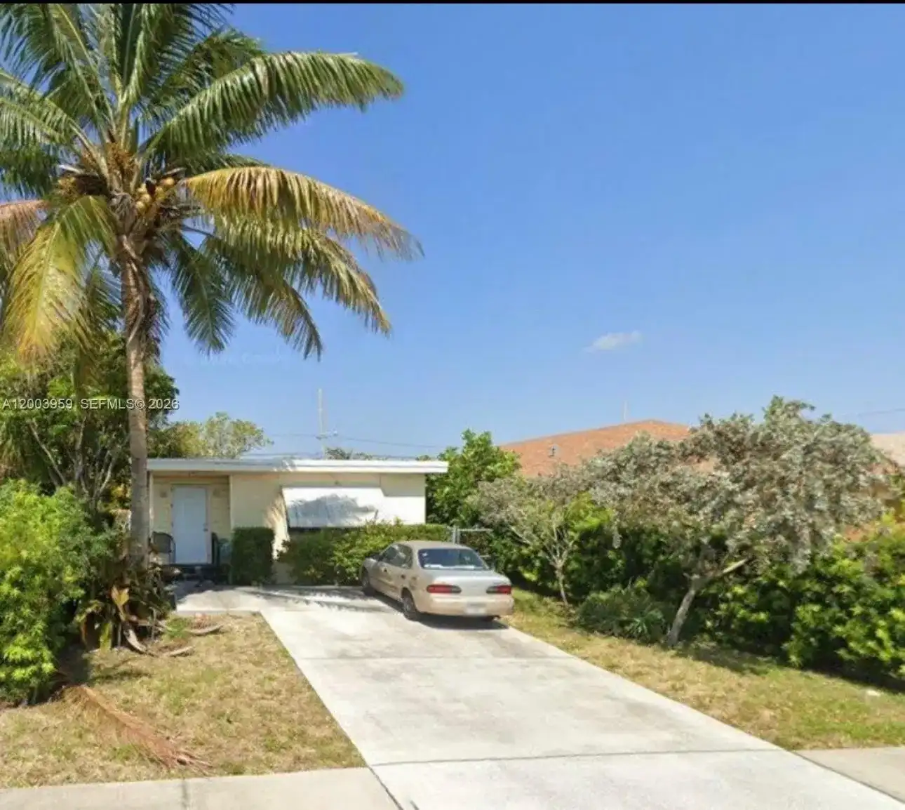 240 NW 8th Ave, Delray Beach FL 33444