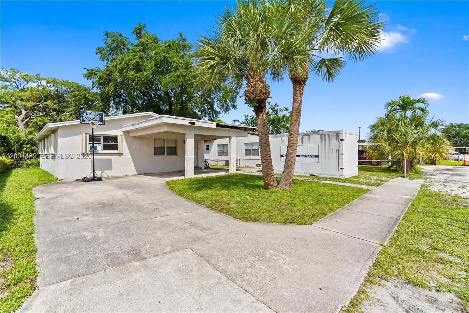 723 NW 15th Ter, Fort Lauderdale FL 33311
