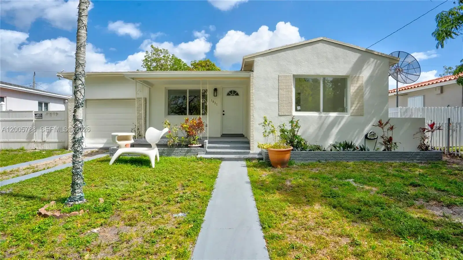 1921 NE 158th St, North Miami Beach FL 33162