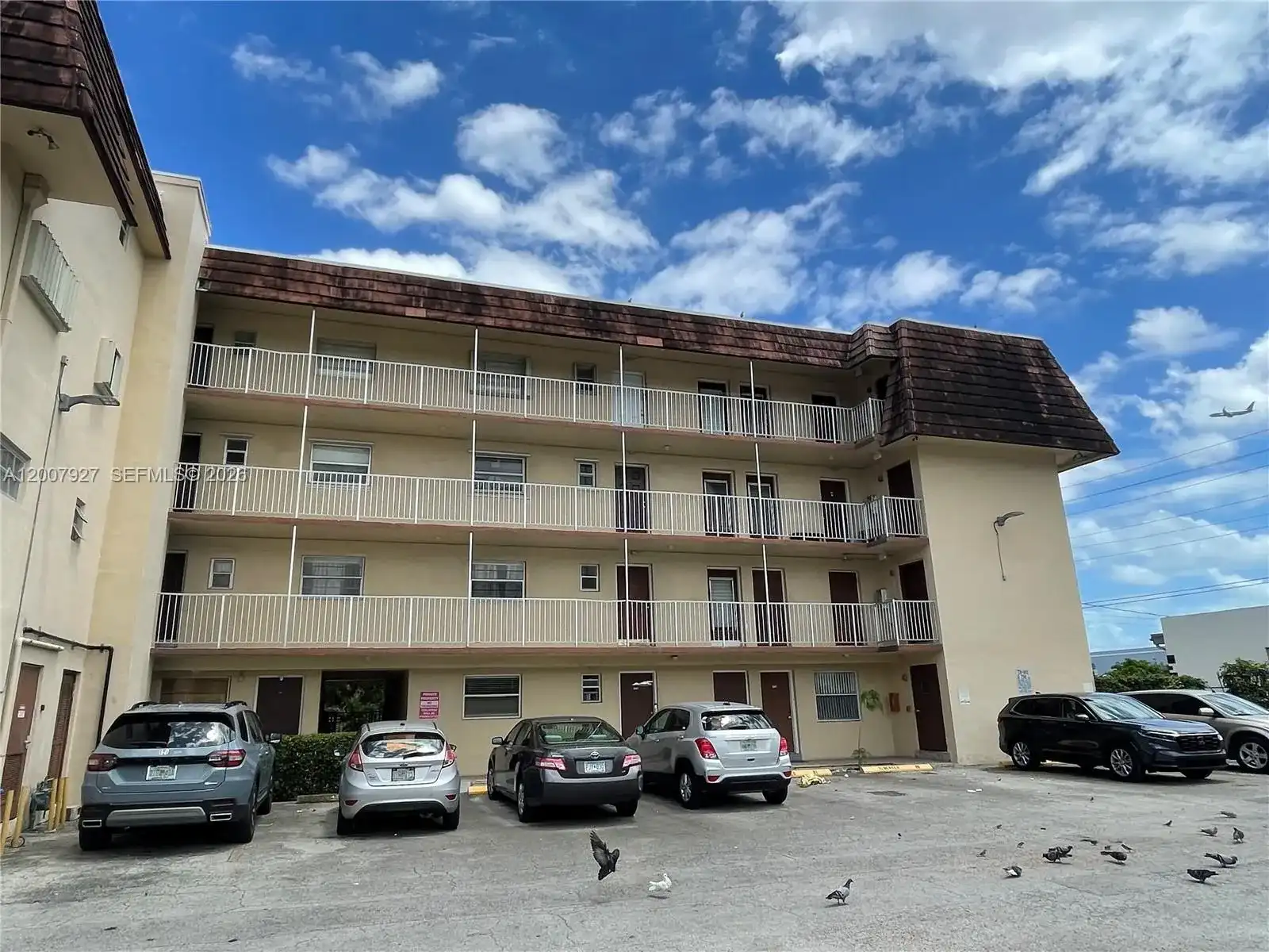 680 Miller Dr # W401, Miami Springs FL 33166
