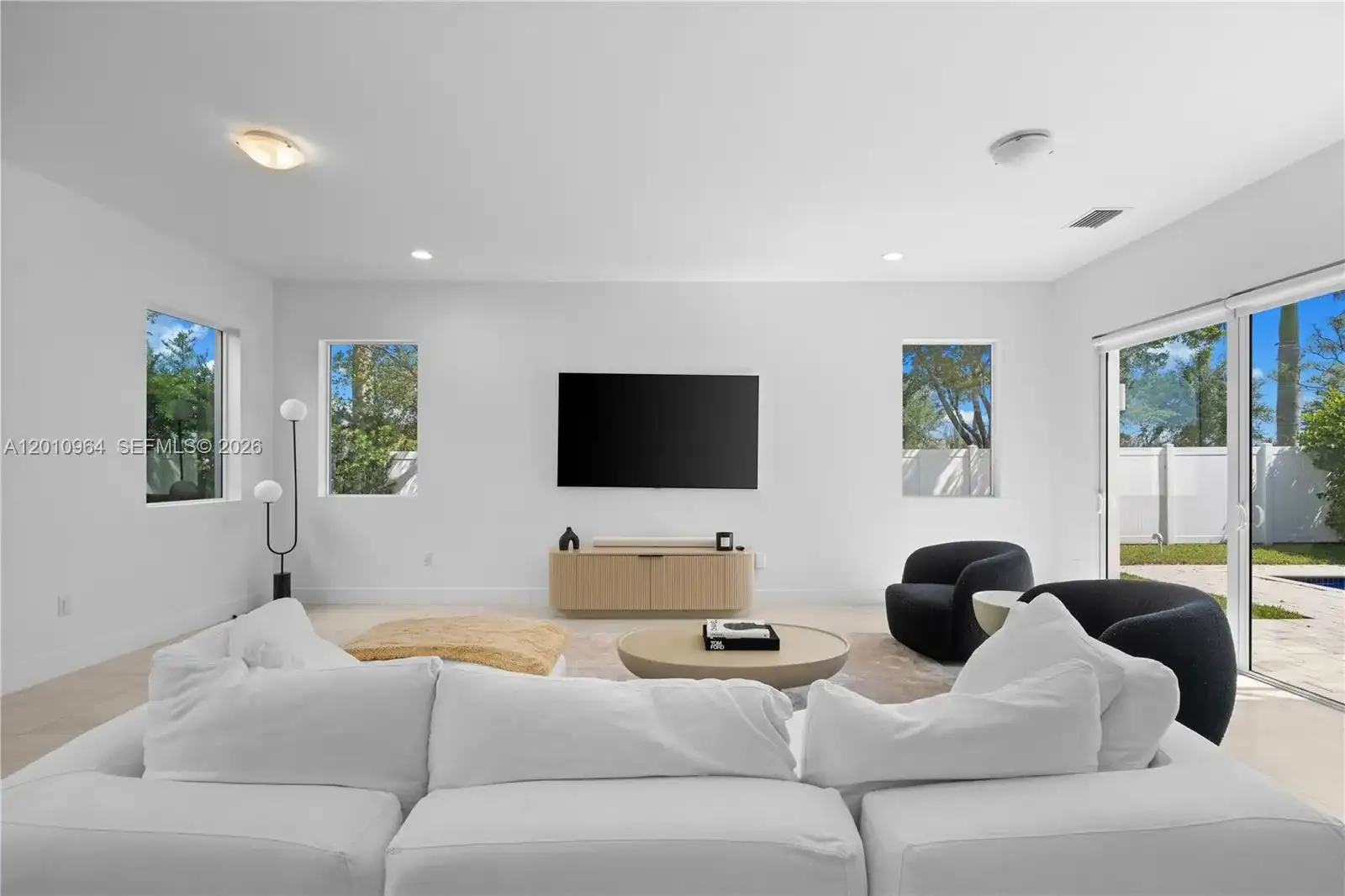 9915 NW 75th St # 9915, Doral FL 33178