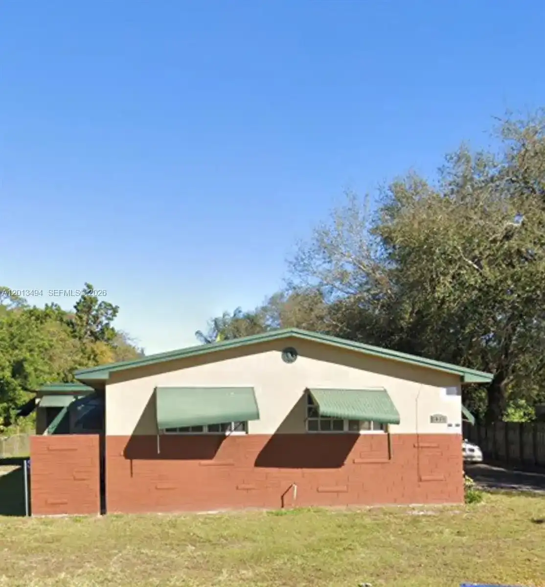 5631 SW 27th St, West Park FL 33023