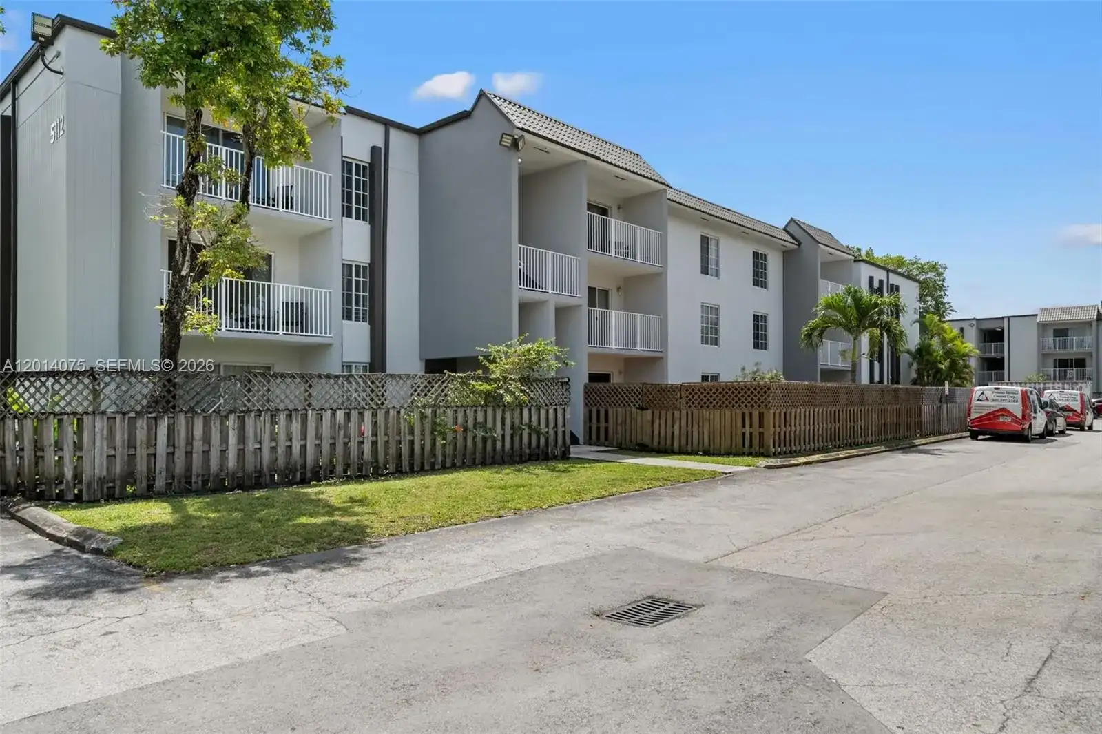 5112 NW 79th Ave # 204, Doral FL 33166