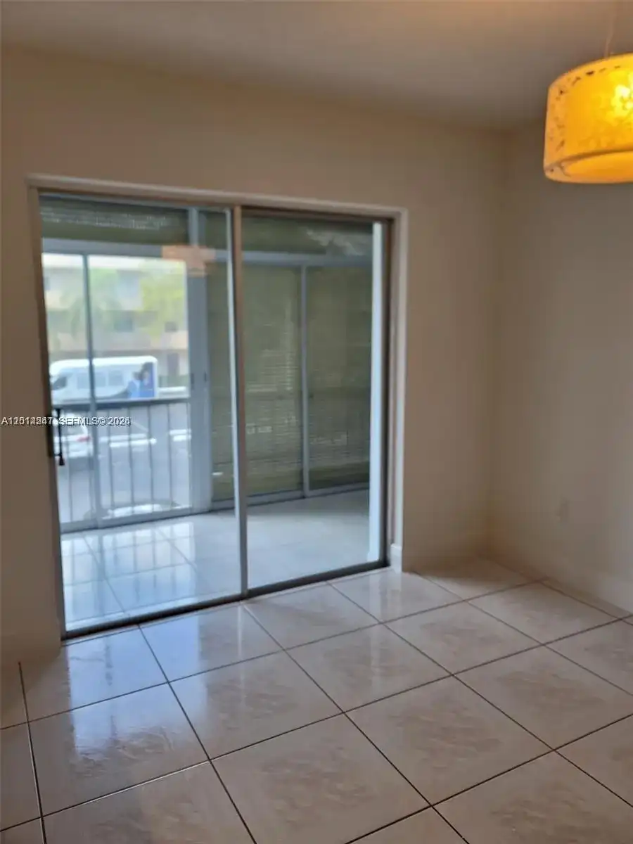 8401 SW 107 AVE # 260E, Miami FL 33173