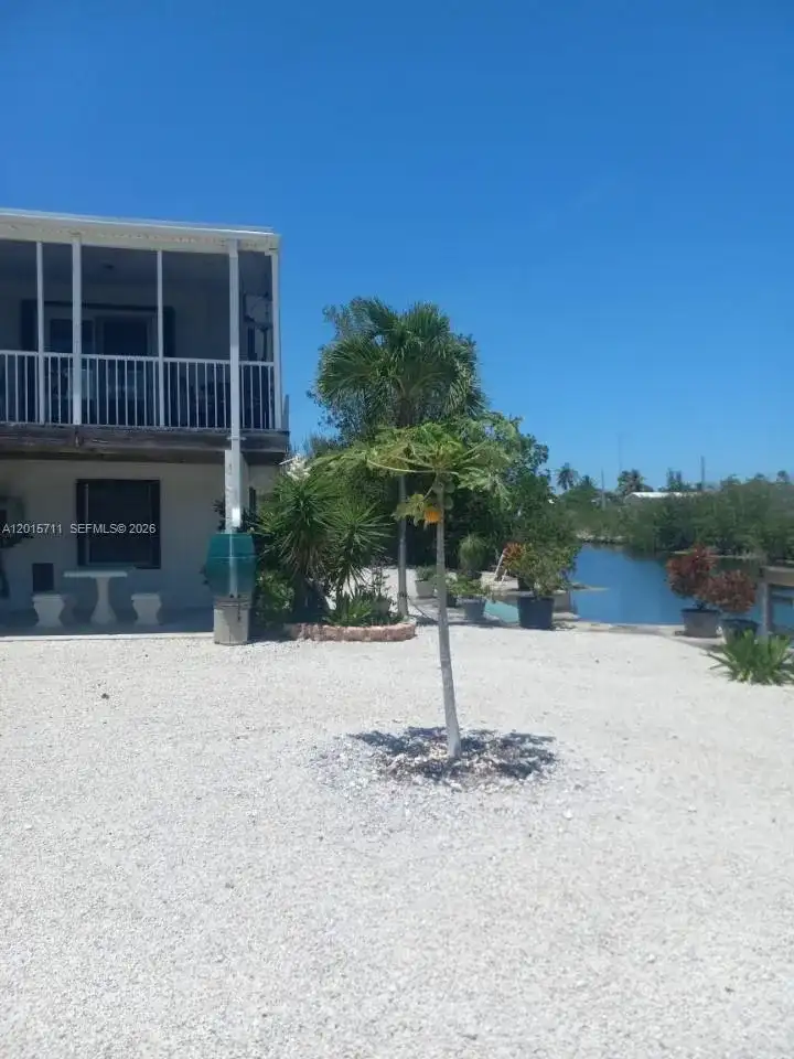 251 Pelican Ln, Big Pine FL 33043