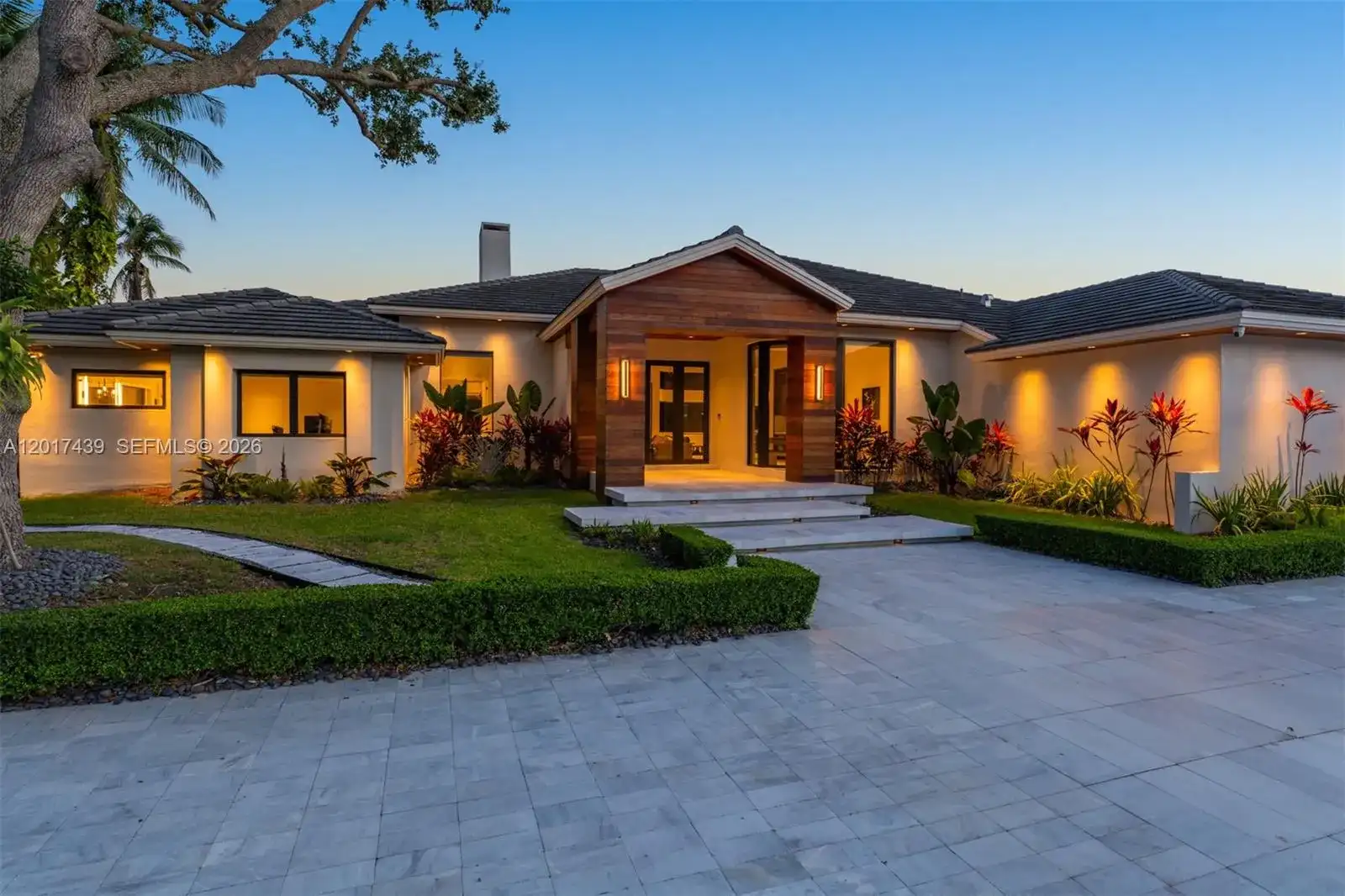 10040 SW 124th St, Miami FL 33176