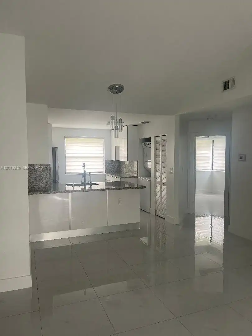 10121 W Sunrise Blvd # 301, Plantation FL 33322