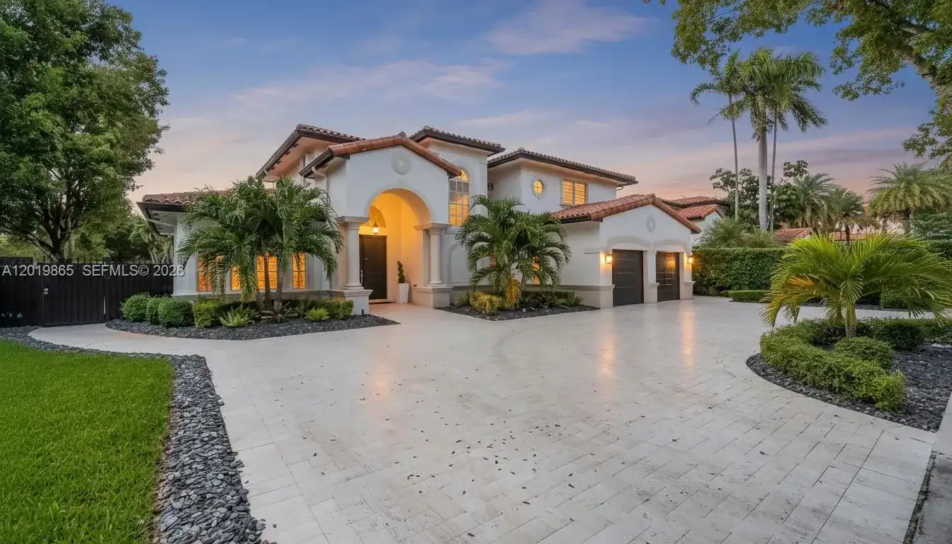 15632 NW 79th Ct, Miami Lakes FL 33016