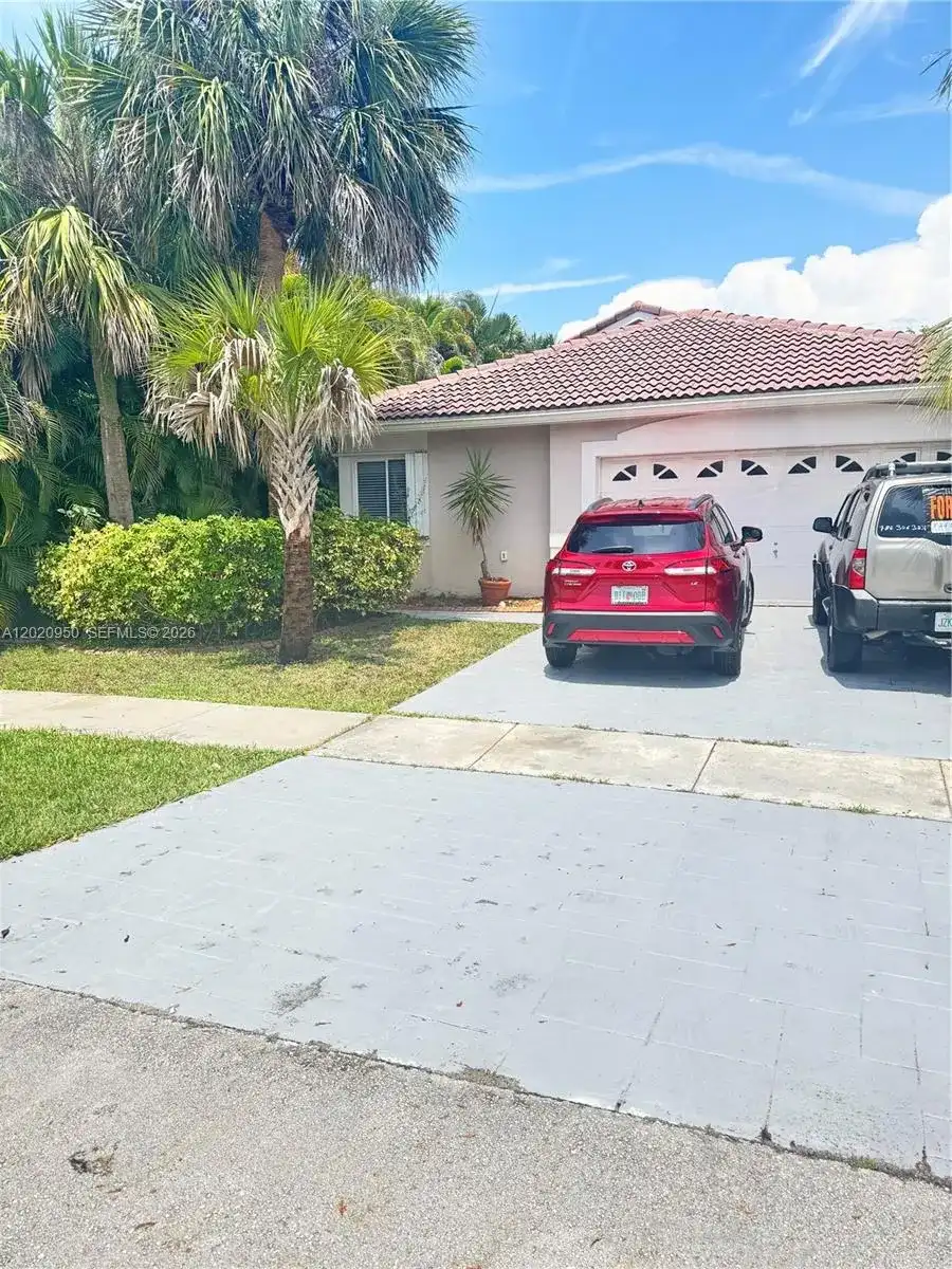 131 SW 178th Way, Pembroke Pines FL 33029