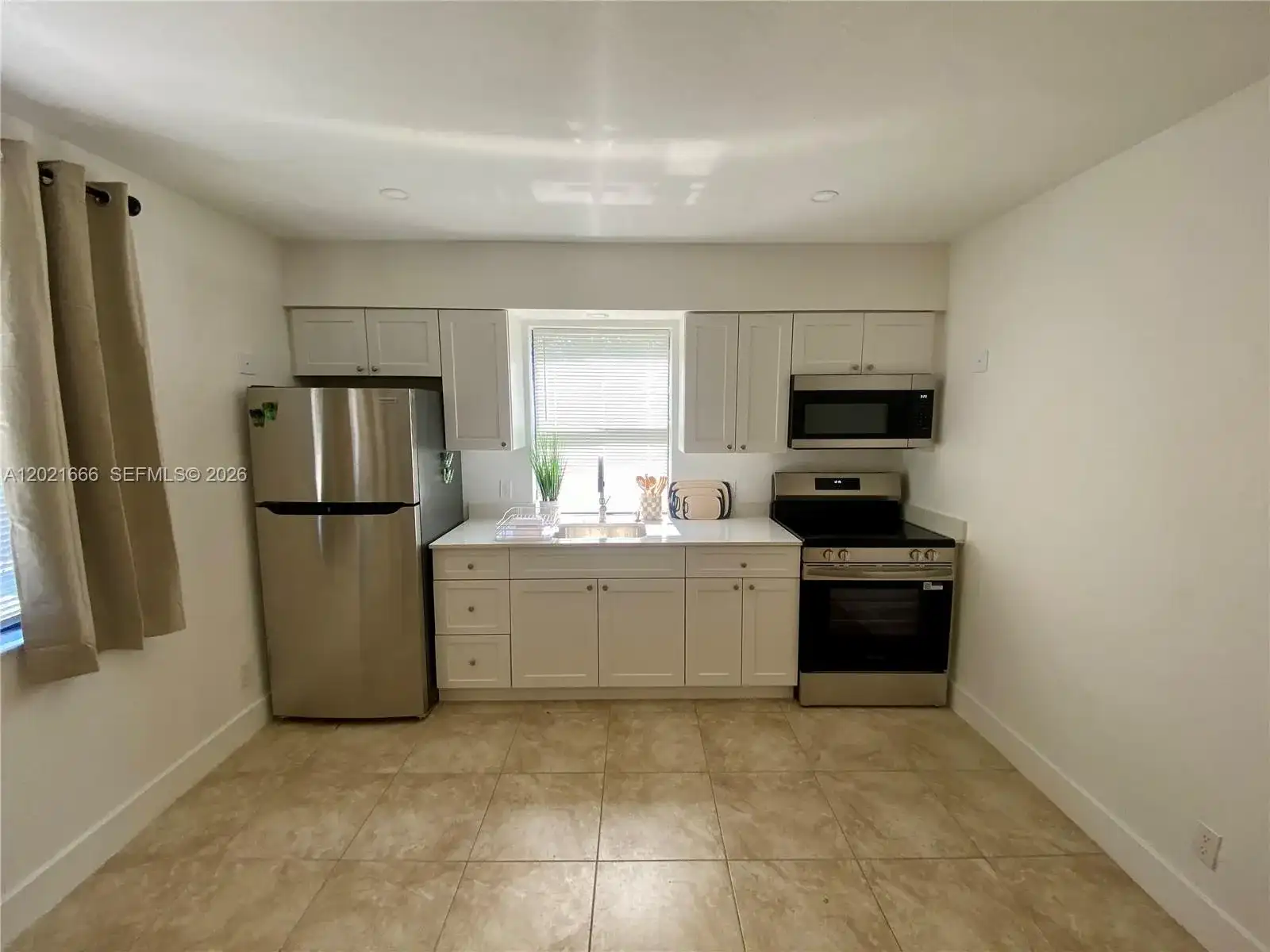 1112 N 61st Ter # B, Hollywood FL 33024